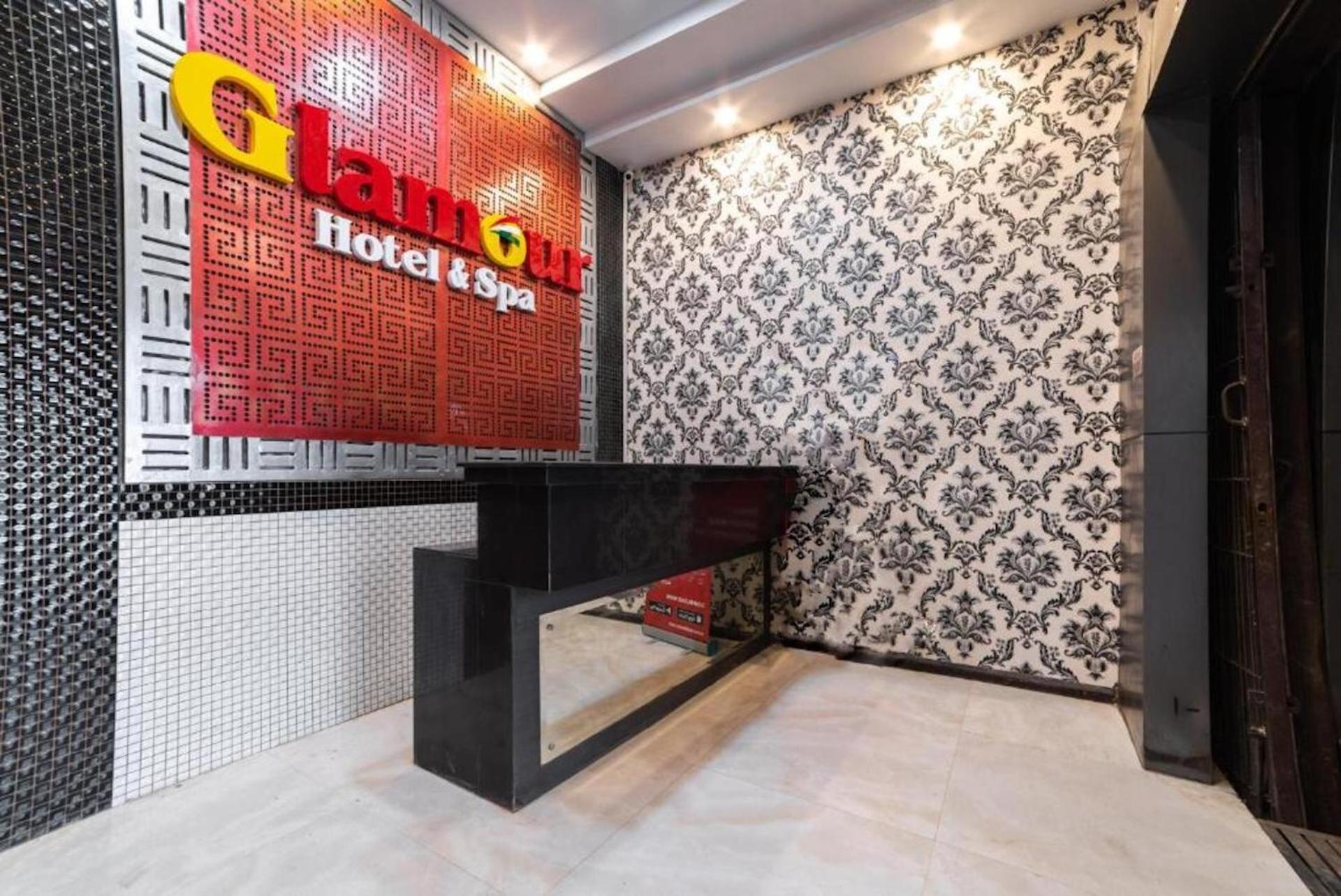Glamour Hotel&Spa Medan Esterno foto